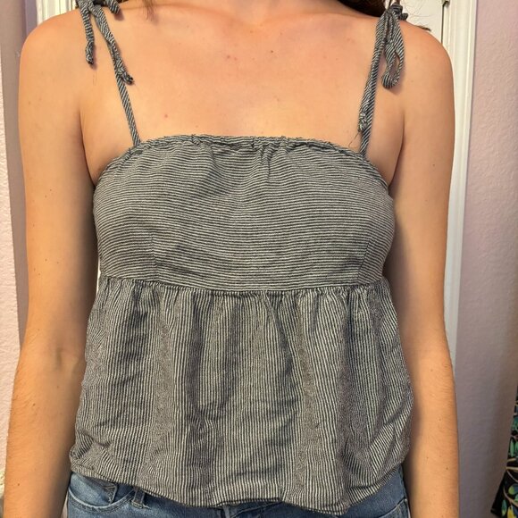 Tie grey and white striped top - Picture 3 of 3